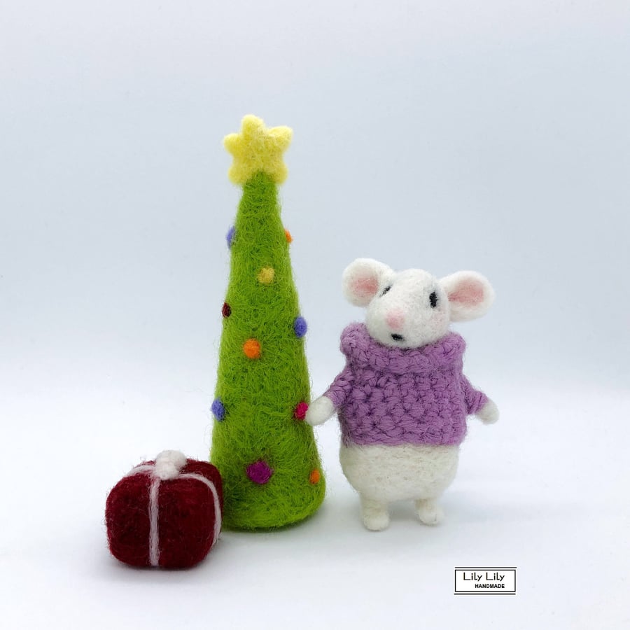 SOLD  Mouse, Primrose, needle felted by Lily Lily Handmade