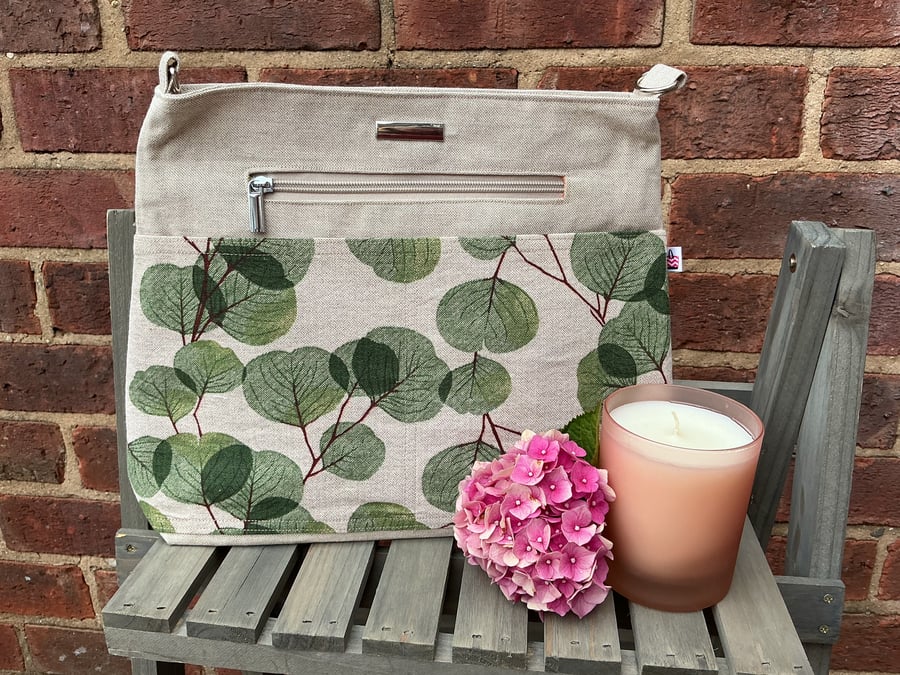 Pretty Leaf Organiser Shoulder Bag