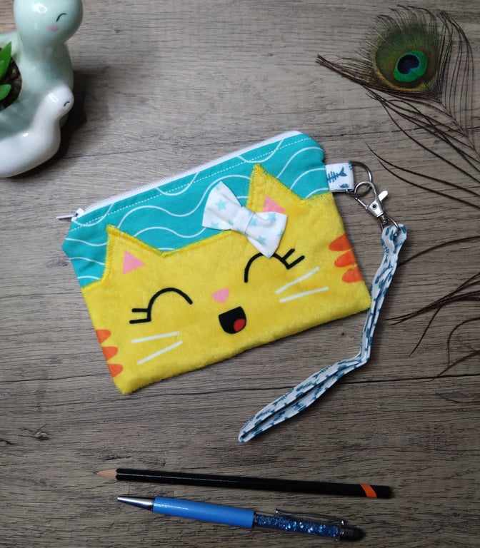 Cute happy cat zip purse with wrist strap