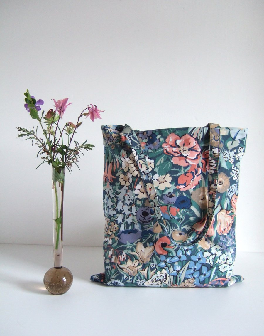 Book bag or tote bag in a vintage 1970's Liberty print. 