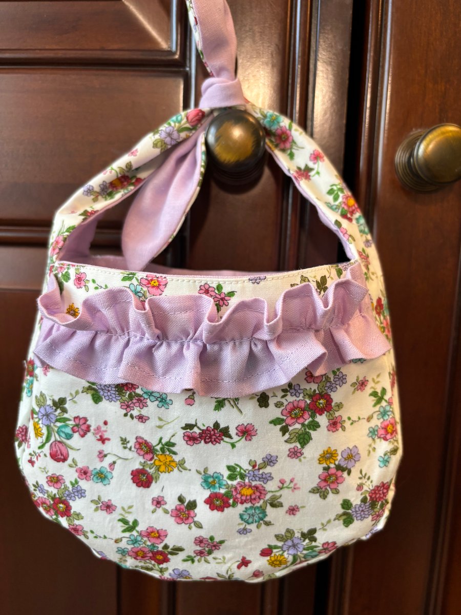 Cute Little Vintage Floral Bag