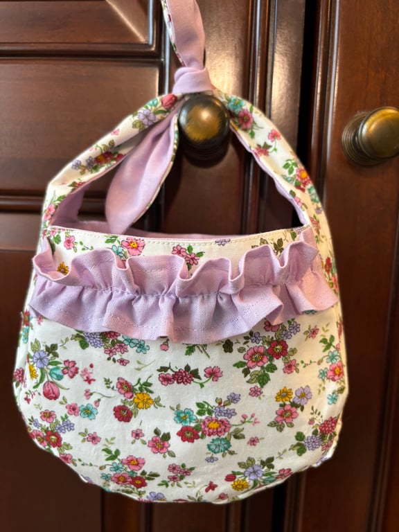 Cute Little Vintage Floral Bag