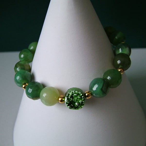 Green Drusy and Green Agate Bracelet - Genuine Gemstone - Handmade 