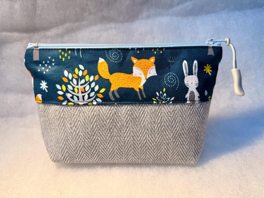 Fox and rabbits - Small zipped pouch for makeup, shaving kit, medication etc...