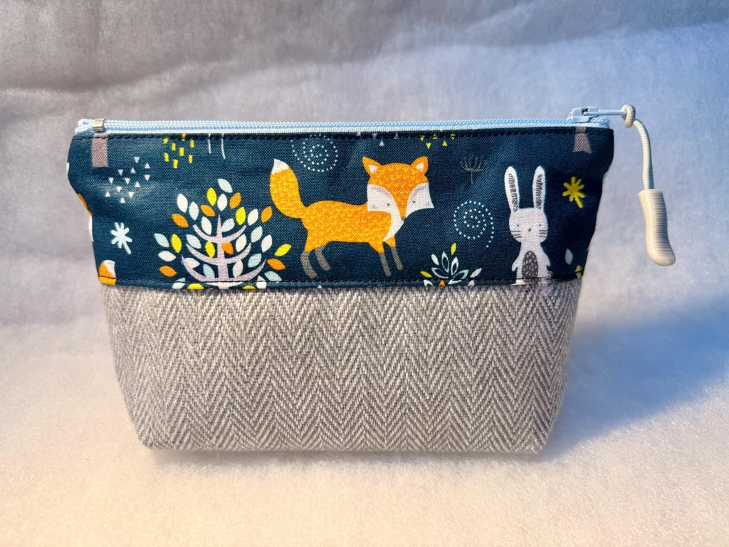 Fox and rabbits - Small zipped pouch for makeup, shaving kit, medication etc...