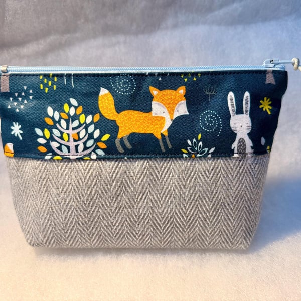 Fox and rabbits - Small zipped pouch for makeup, shaving kit, medication etc...