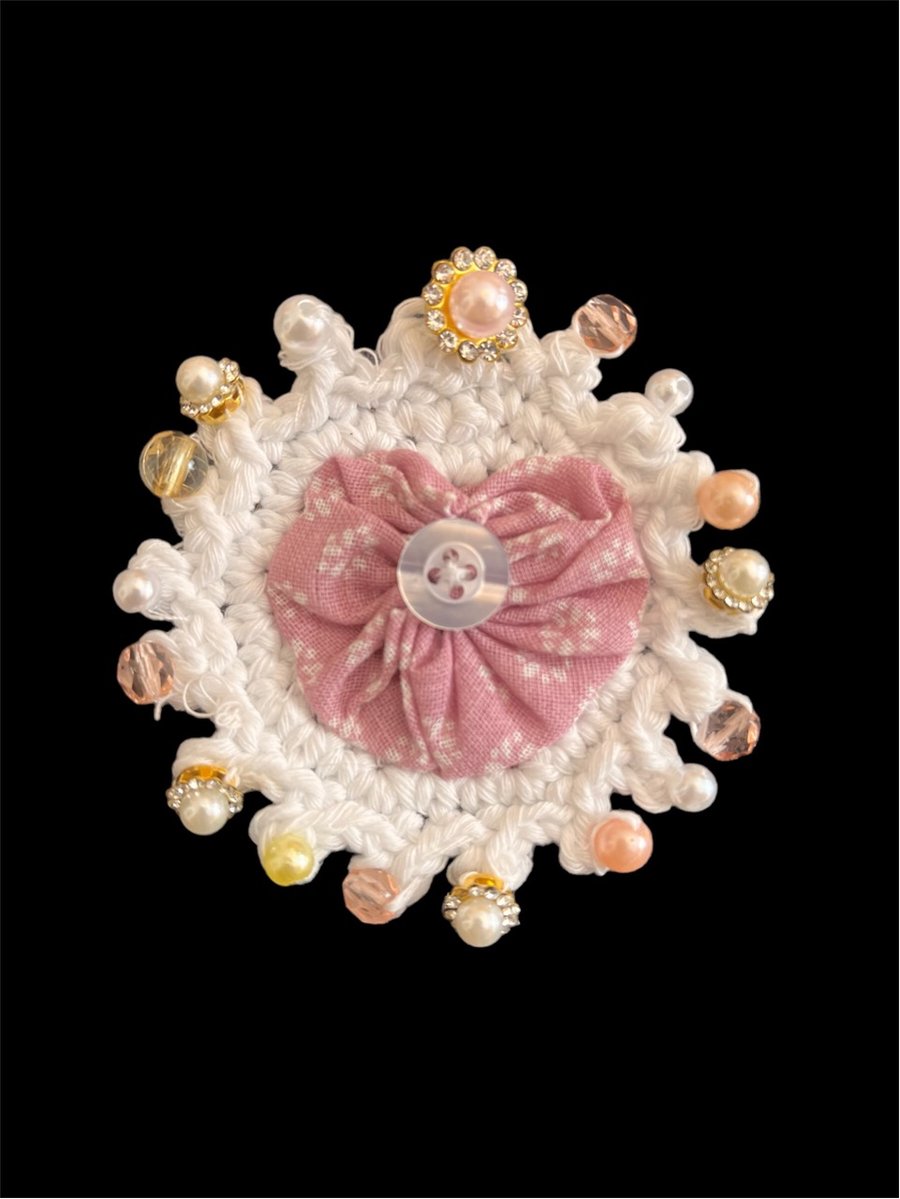 Crochet Heart Brooch, Heart Pin, Heart Brooch, Shabby Chic Brooch Pin, Boho Pin