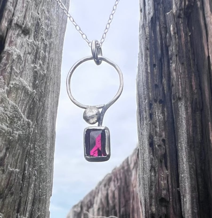 Garnet Necklace with Silver Circle 