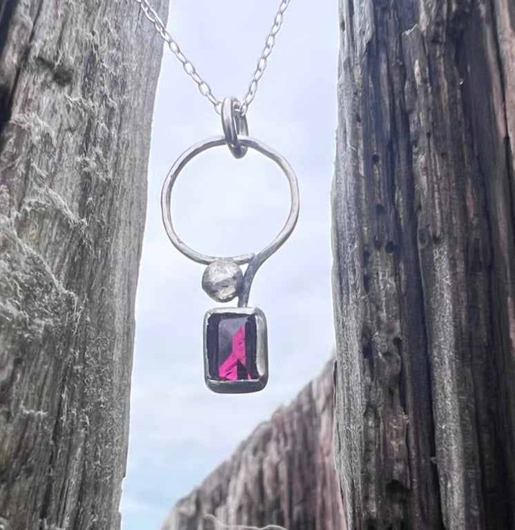 Garnet Necklace with Silver Circle 