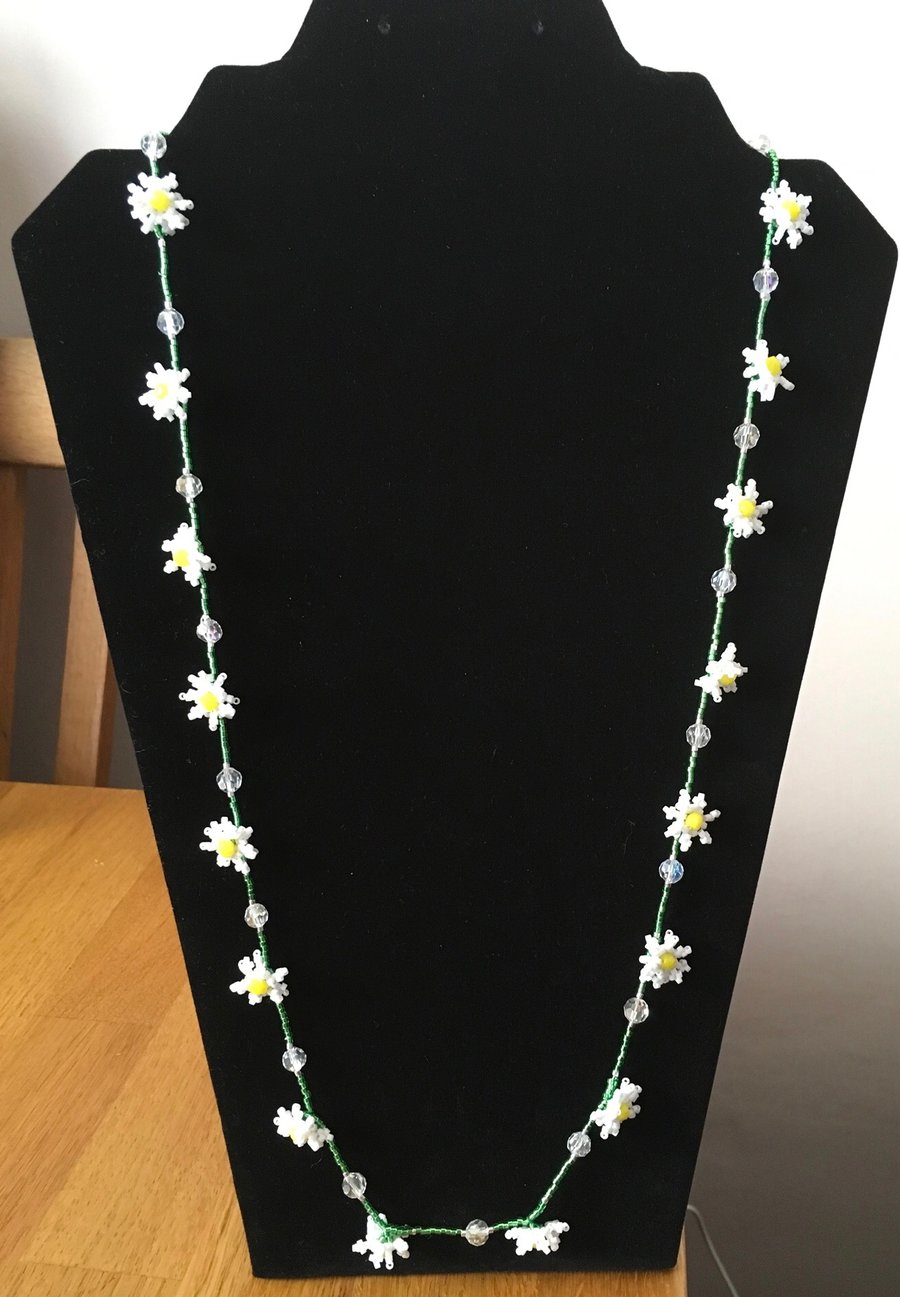 Long daisy chain necklace
