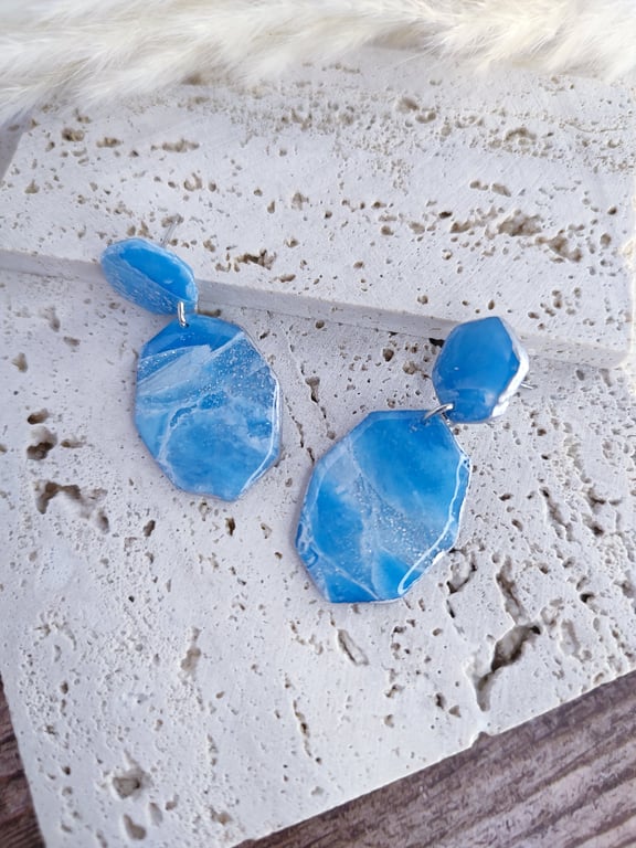 Geometric marbled blue and silver polymer clay earrings