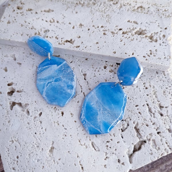 Geometric marbled blue and silver polymer clay earrings