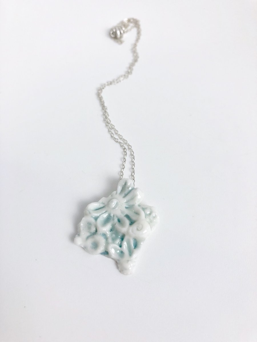 Flower Fragment Porcelain Necklace
