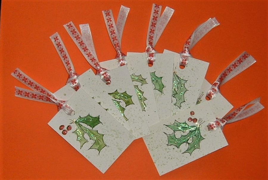 set of 8 original hand painted Christmas gift tags ( ref F 311)