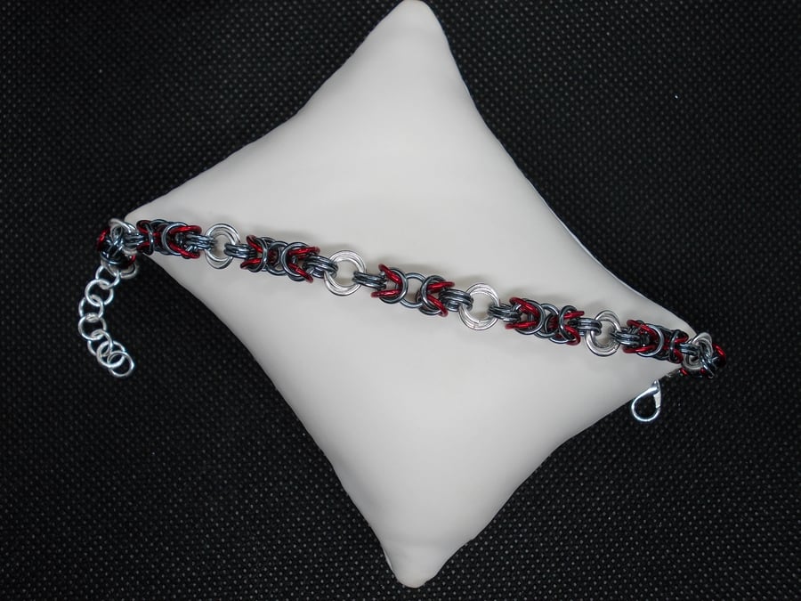 Sale - Black and red byzantine bracelet