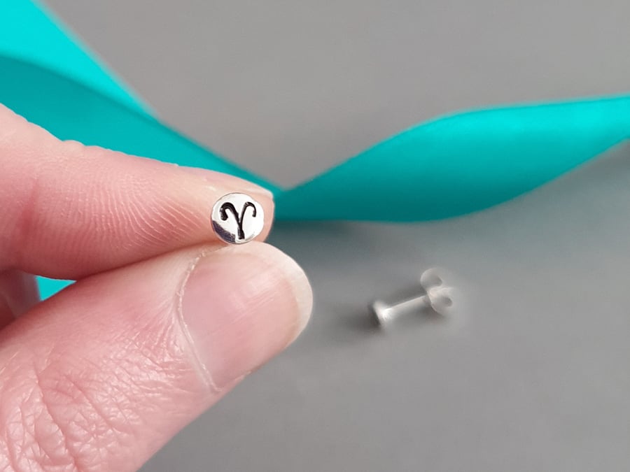 Small sterling silver Aries stud earrings - Sustainable zodiac jewellery