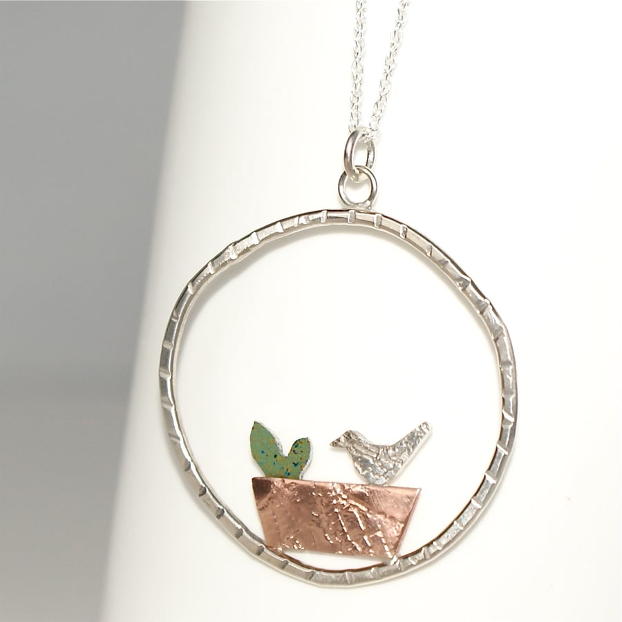 Window box necklace