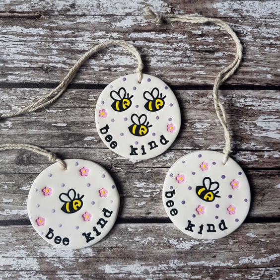 "Bee Kind" or "Bee Happy" hanging decoration, bees, flowers