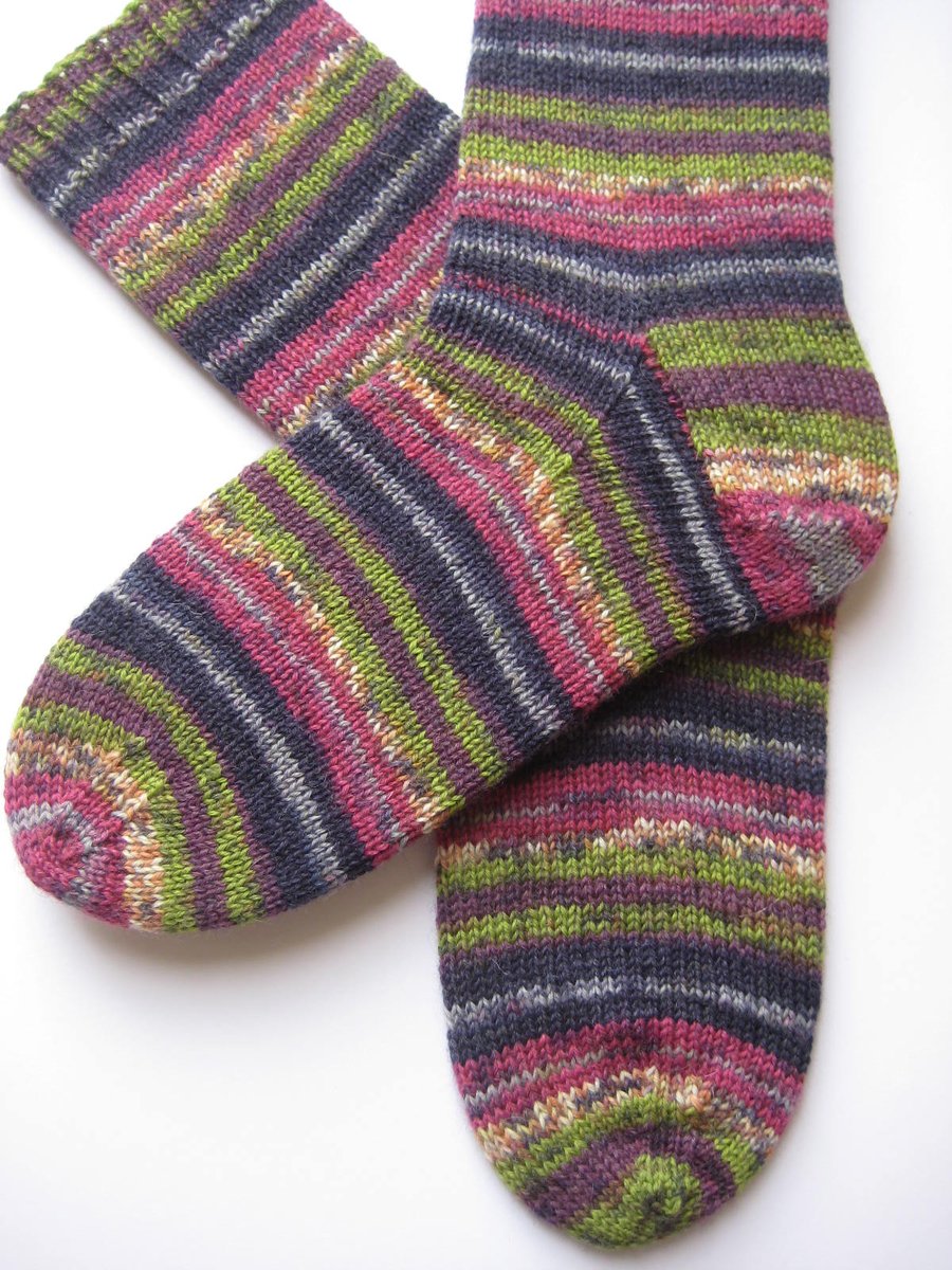 hand knit womens mismatched wool socks UK 5-7