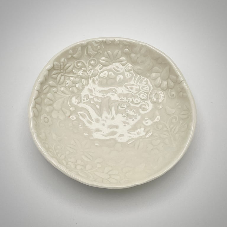 NEW!  White porcelain botanical embossed  trinket dish 