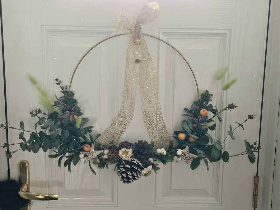 Christmas Wreath in White & Greens