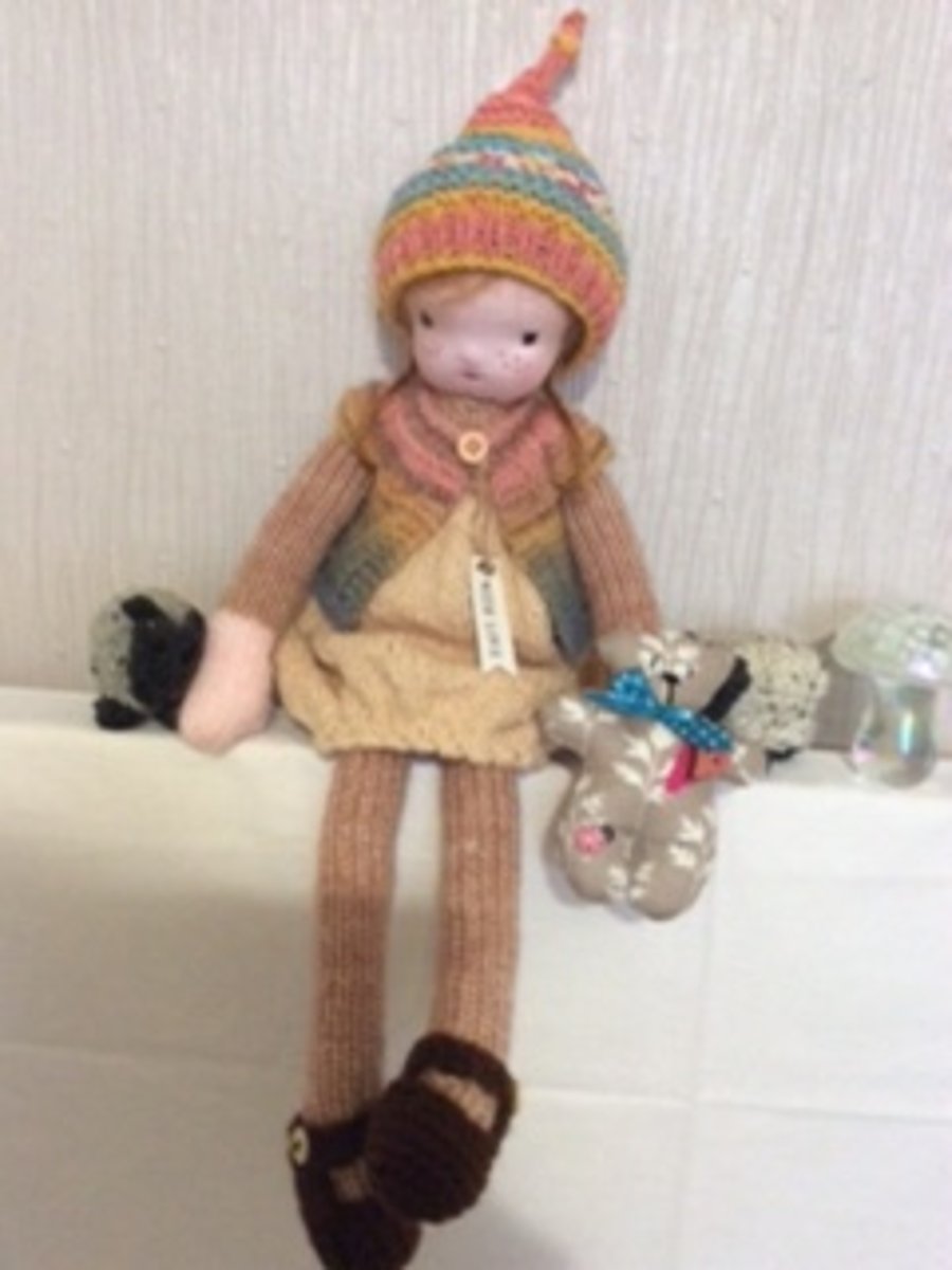 knitted doll - Clover