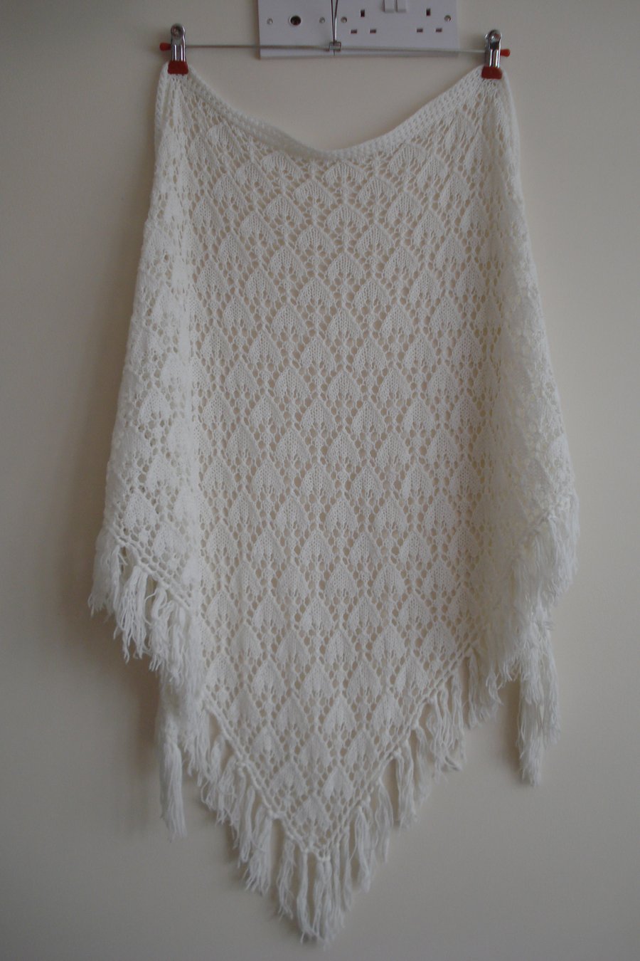 Large Knitted Shawl In Pure White Cotton Mix Yarn (AJ60)