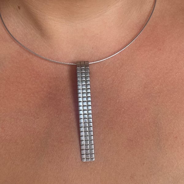 Vintage stainless steel checkered spoon charm choker necklace