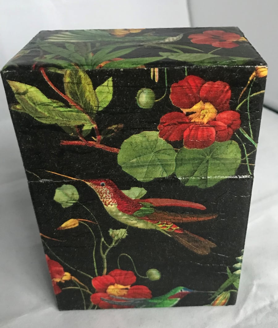 Decorated Tin Box Seeds Gardener Cosmetics Tropical Birds Flowers Storage 