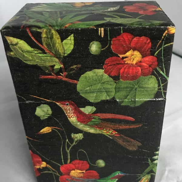 Decorated Tin Box Seeds Gardener Cosmetics Tropical Birds Flowers Storage 