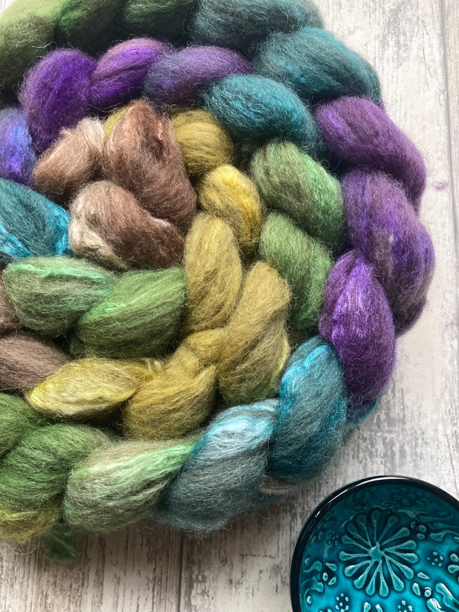 Oatmeal BFL and Silk Spinning fibre 100g Bluebell woods