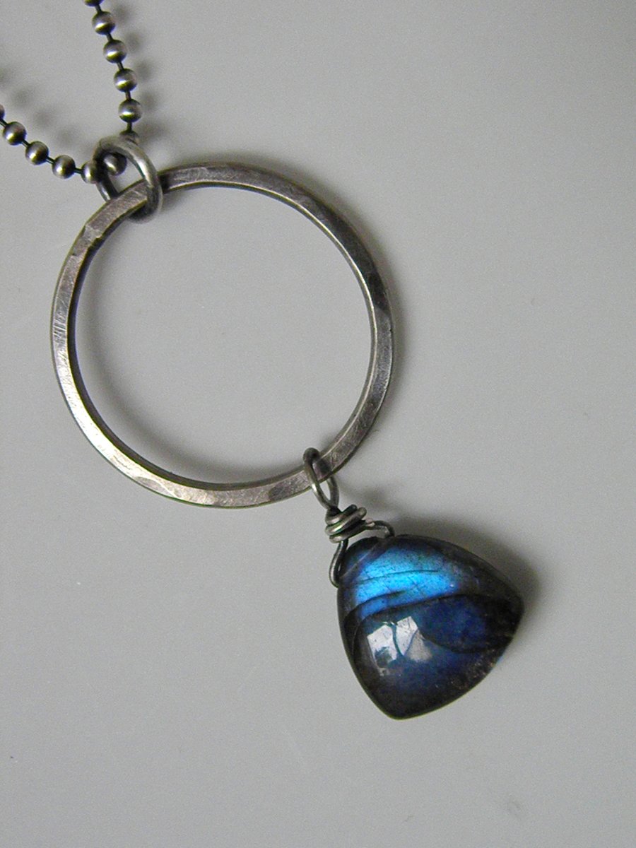 Silver Labradorite Necklace 