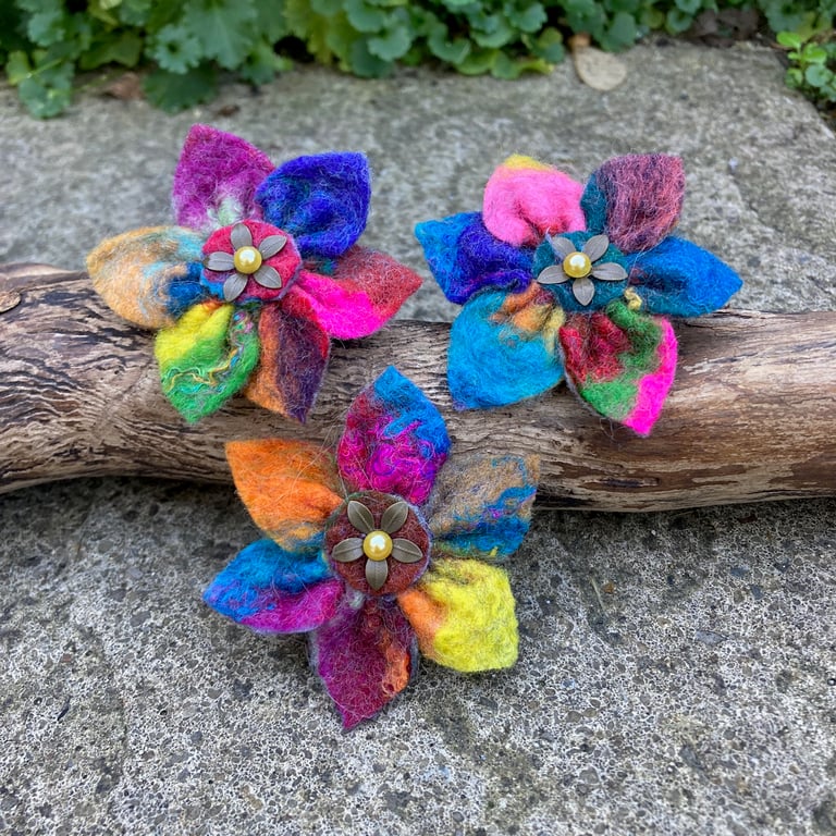 Multicoloured felt flower brooch with pointed petals