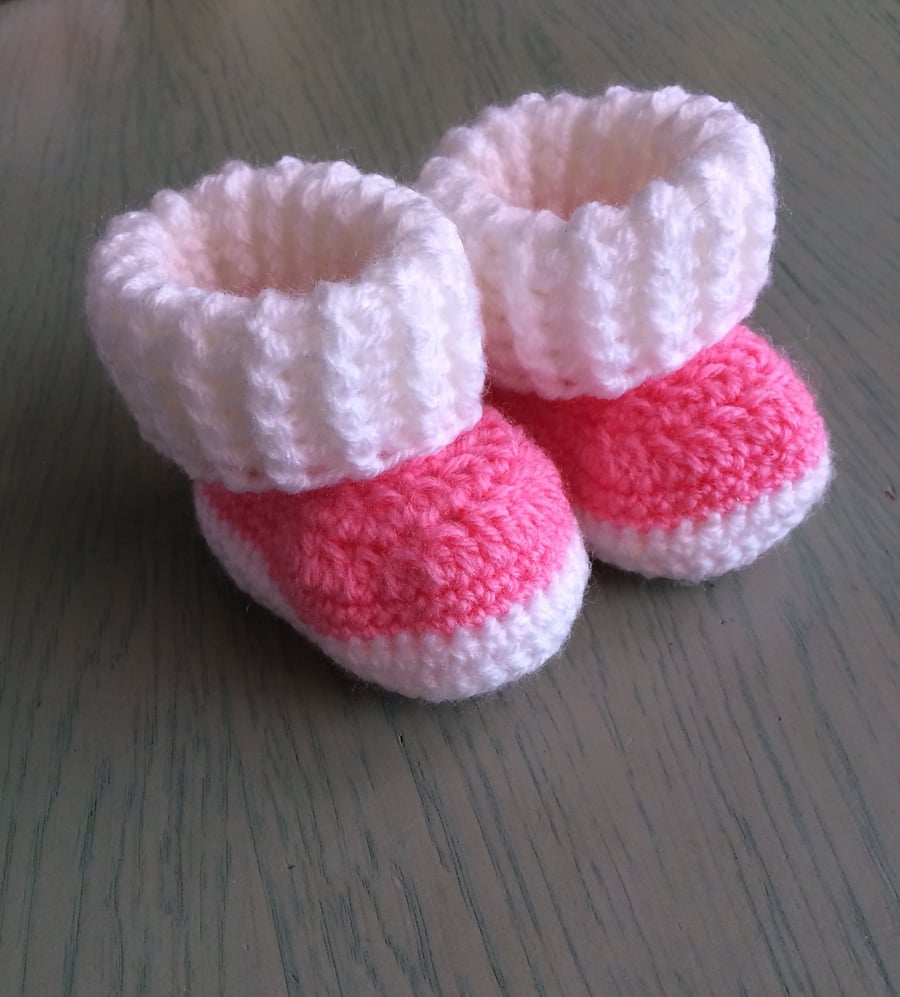 Crocheted Baby Booties