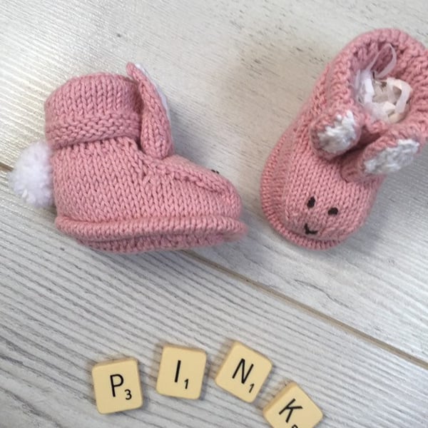 Bunny baby bootees in pink