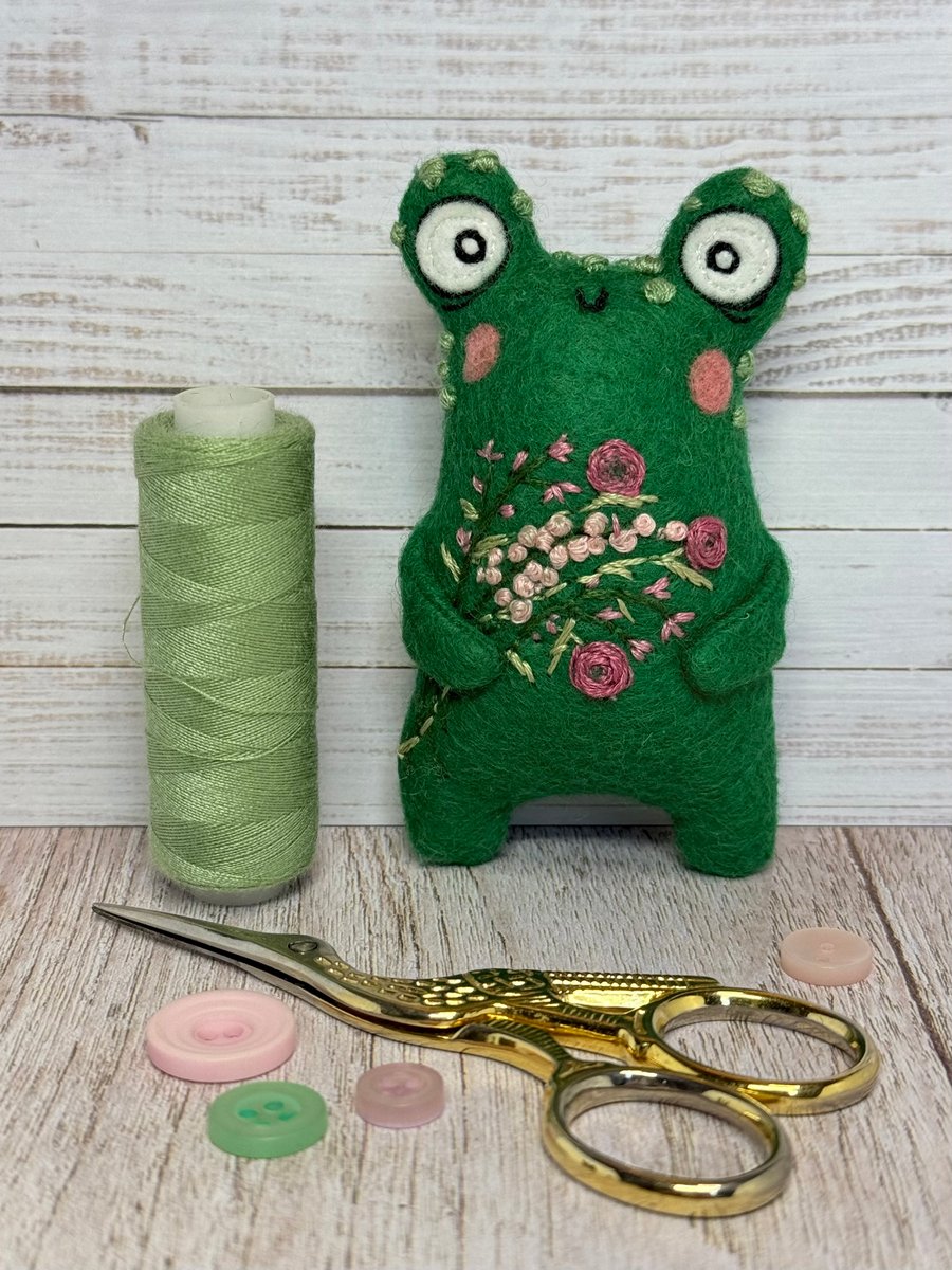 Felt Art Doll Floral Frog Pink