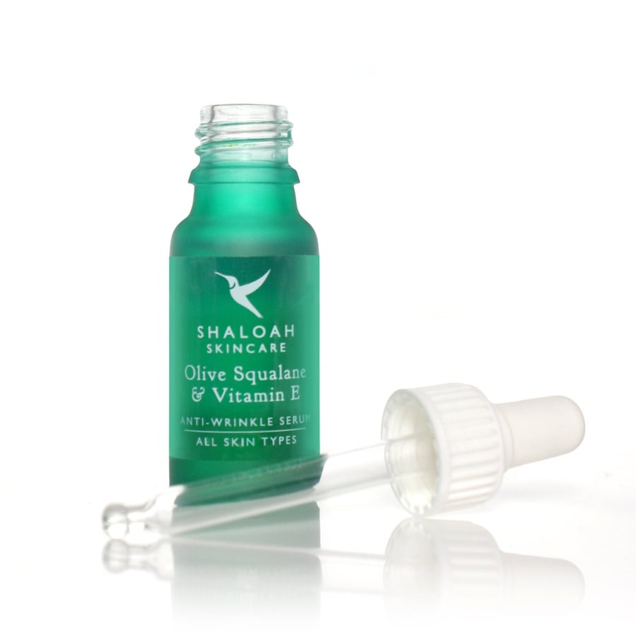 Anti-wrinkle serum with olive Squalane, frankincense, argan oil and rosehip oil