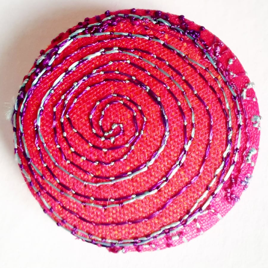 One Inch Badge Fabric Badge with Free Machine Embroidery 