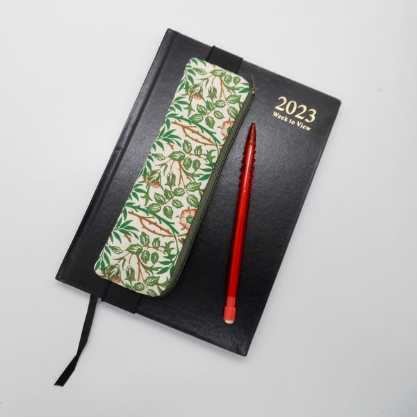  Elasticated pencil case for cover of notebook diary journal in Sweet Briar 