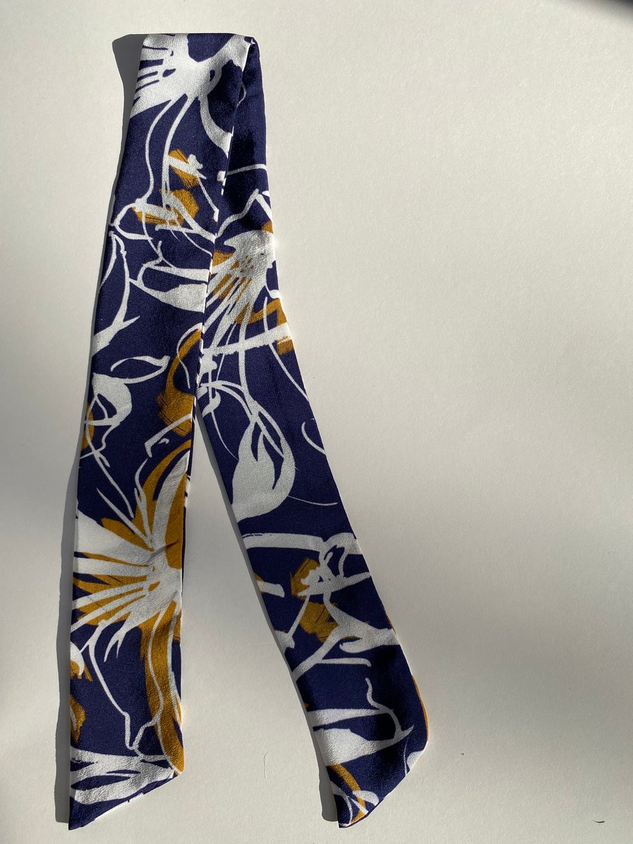 Stylish 100% Silk Pony Tail Hair Tie