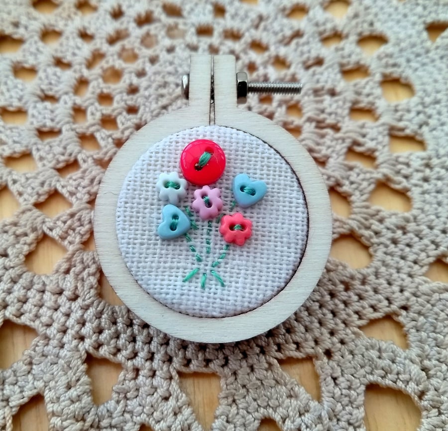 Mini Posy Embroidery Hoop Brooch