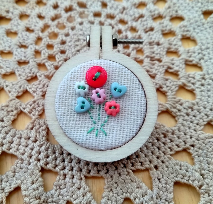 Mini Posy Embroidery Hoop Brooch