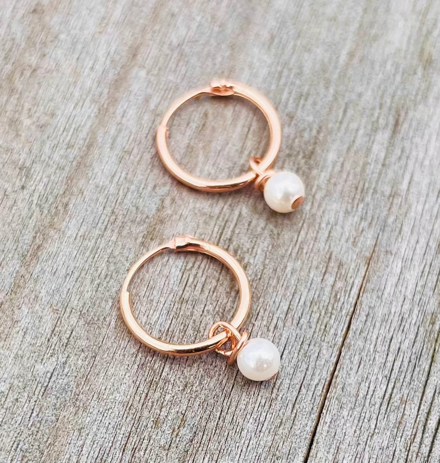 9ct Rose Gold Hoop Earrings with Small Pearl Droos 