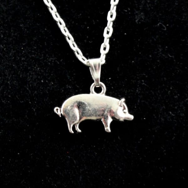 Pig charm necklace