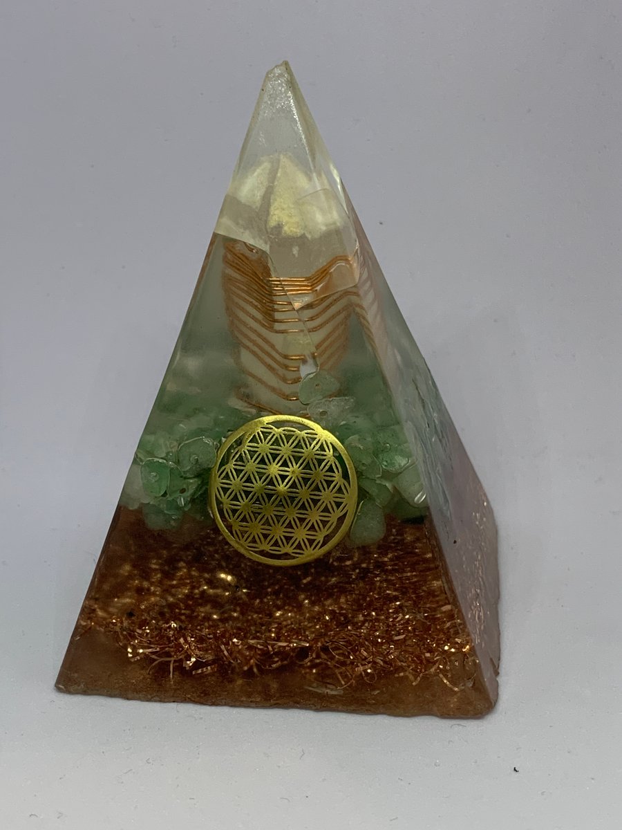 Flower of life organite pyramid 