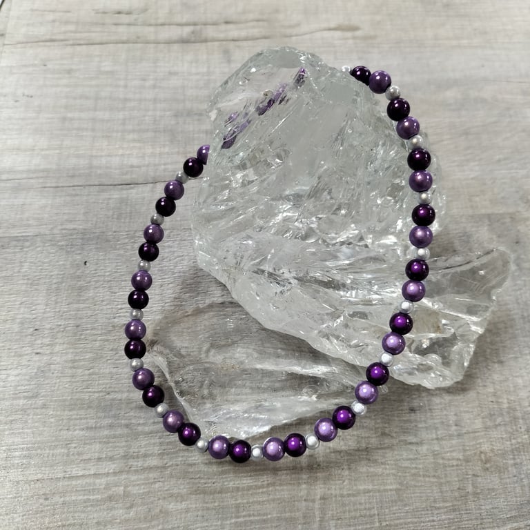 AL143C Purple, mauve and silver miracle bead elasticated anklet, 11.5"