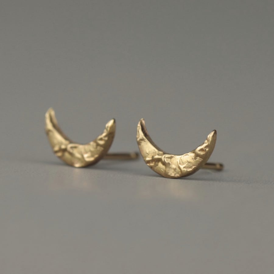 Solid Gold textured dainty moon stud earrings-lunar moon jewellery
