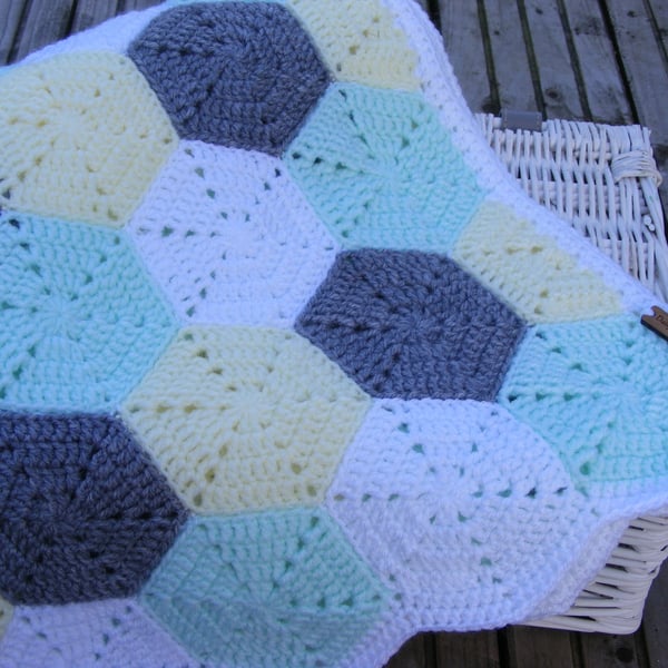 SALE Crochet baby hexagon blanket. 