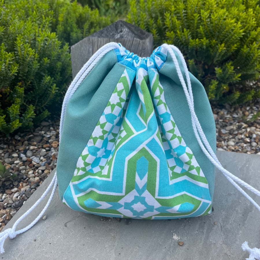 Dumpling drawstring bag -  vintage Sanderson Mandala and gingham 