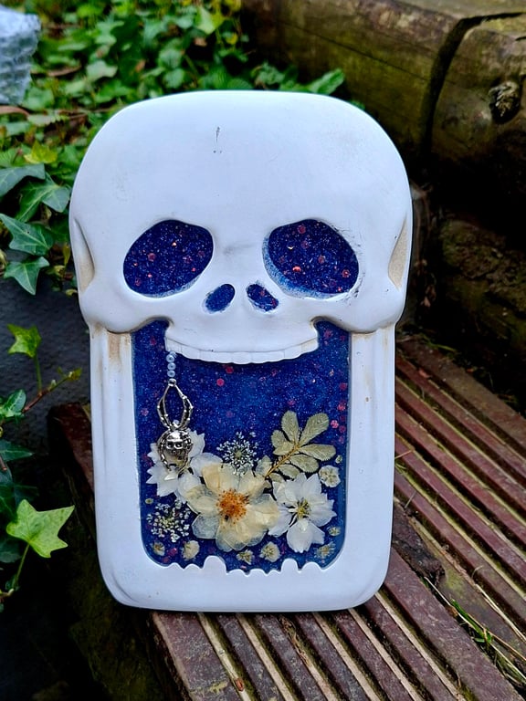Skull Skeleton Spooky Cute Botanical Floral Glitter Photo Frame Resin Emo Spider